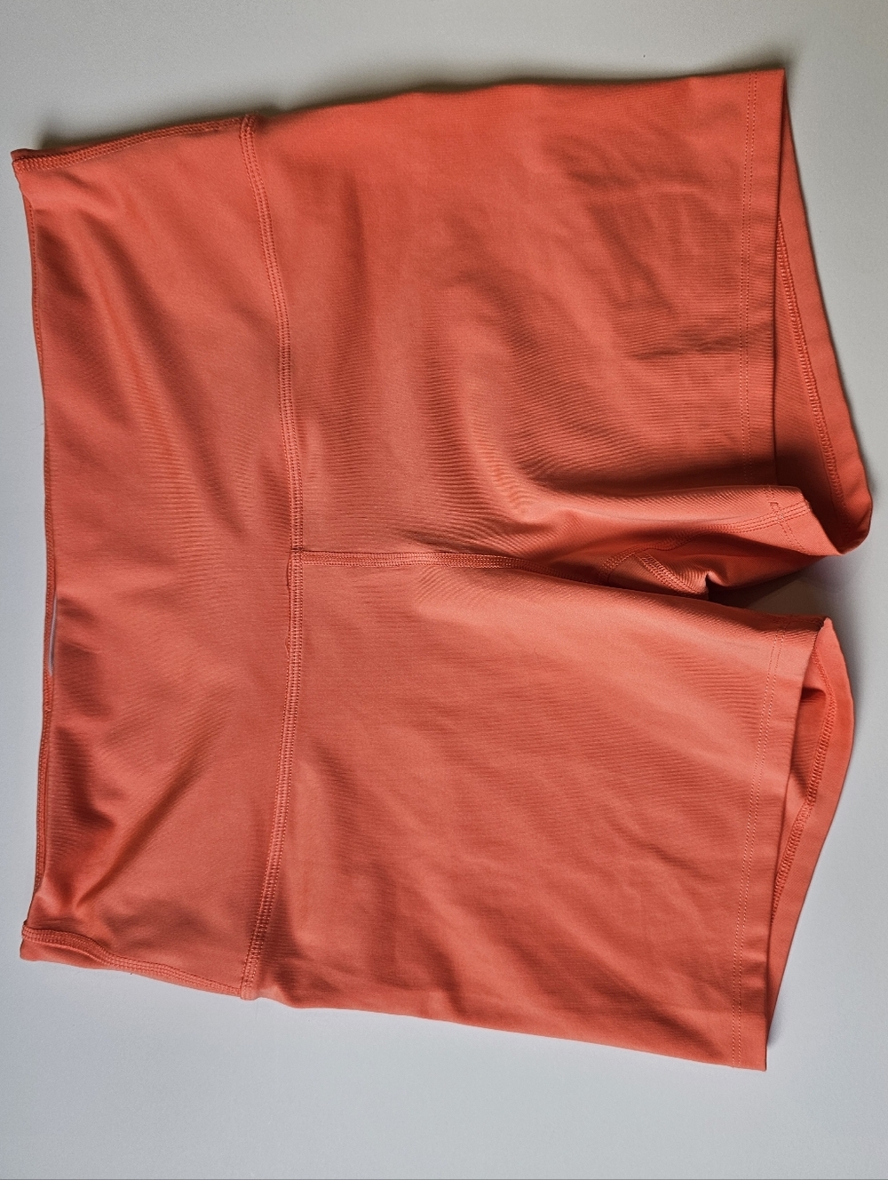 High-Waist Sport Shorts in Coral
